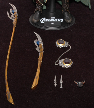 Illustration for article titled This Loki Figure Made Me Appreciate The Avengers Costume Designers